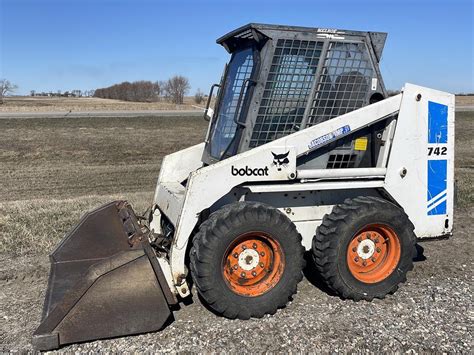 bobcat skid steer 742